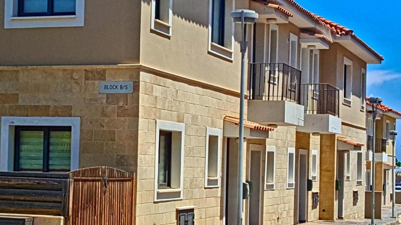 Kapparis Town House Villa Paralímni Kültér fotó